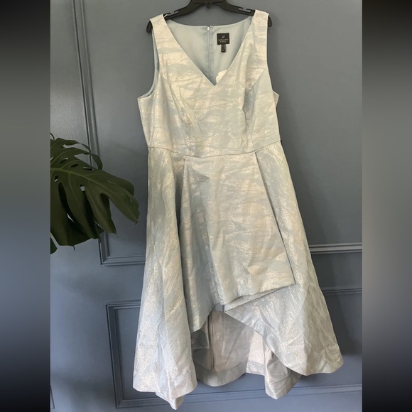 ADRIANNA PAPELL Metallic Jacquard High/Low Dress Blue Size 22W - Picture 5 of 11